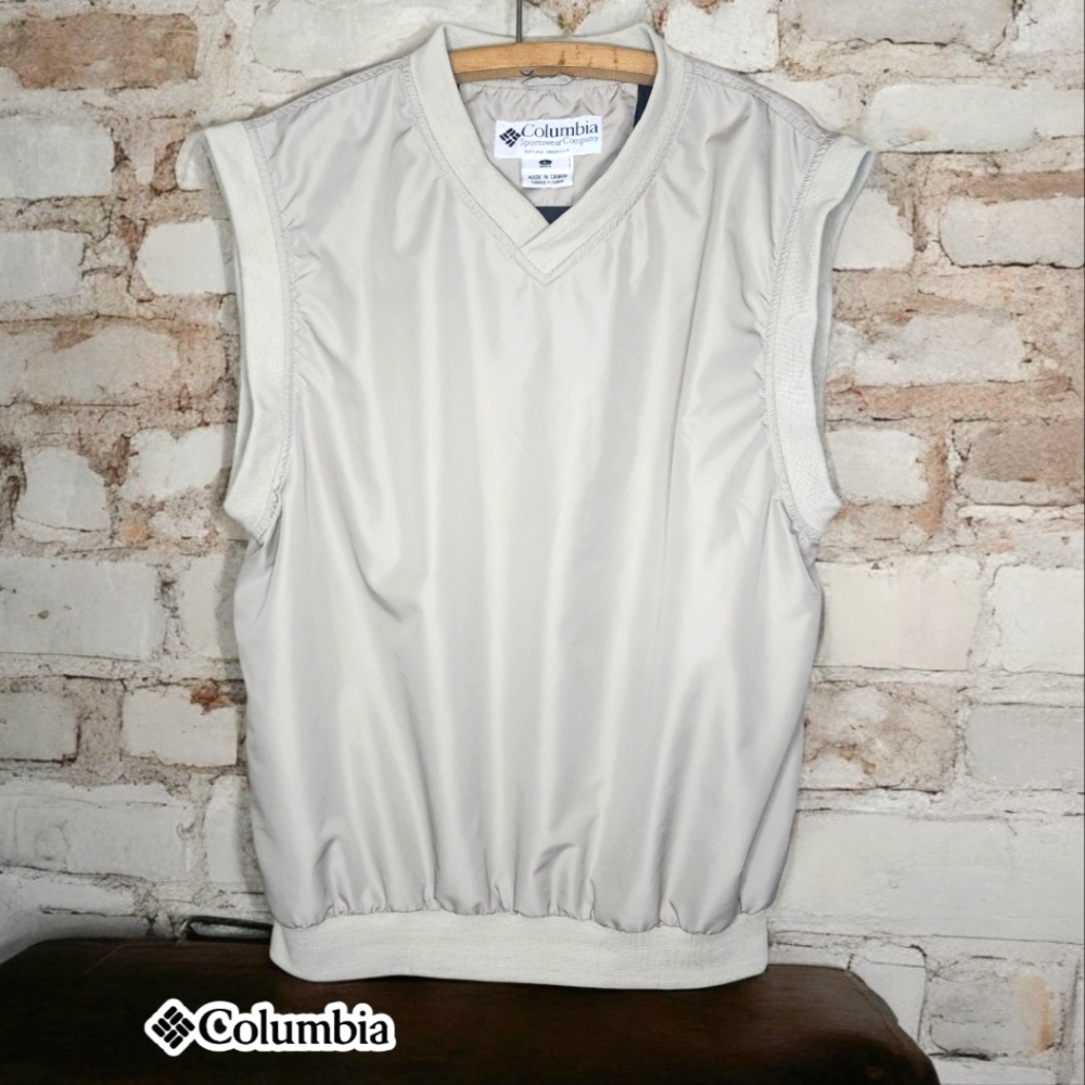 COLUMBIA Cream Colored Lightweight Vest- Large